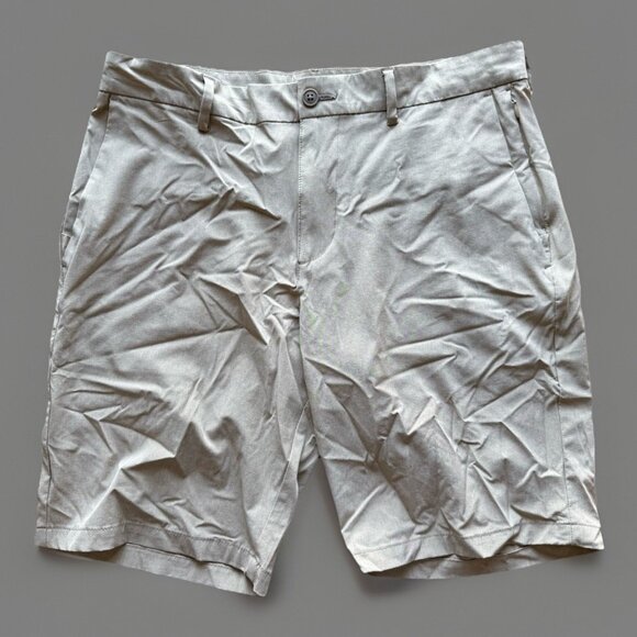 Old Navy Men's Active Go-Dry Cool Stretch Tech Beige Shorts Sz 33 Outdoor Travel - Picture 1 of 7